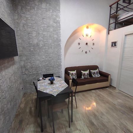 Tapia'S Rooms Big CTA Exterior foto