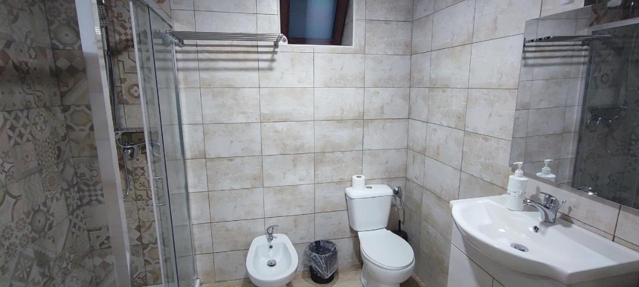Tapia'S Rooms Big CTA Exterior foto